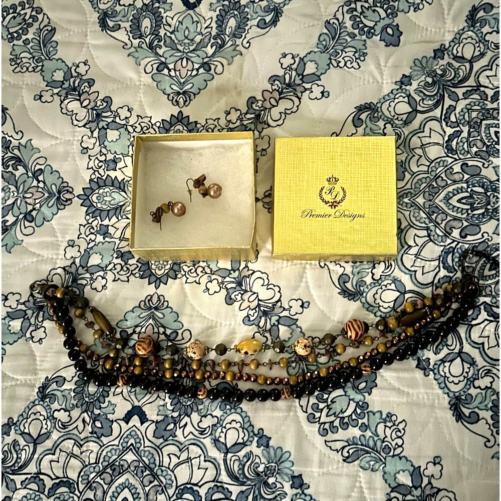Vintage Premier necklace set (into the wild)